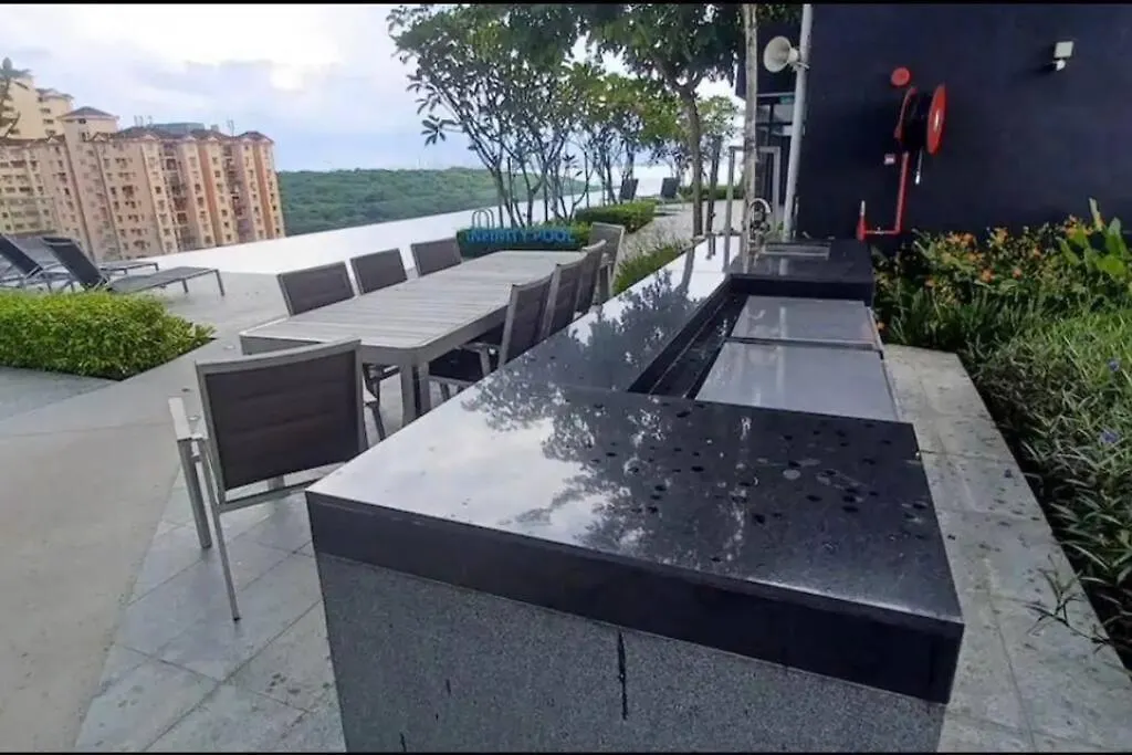 New Brand Ktv Set, Netflix, 3 Queen Bed High Floor Jelutong