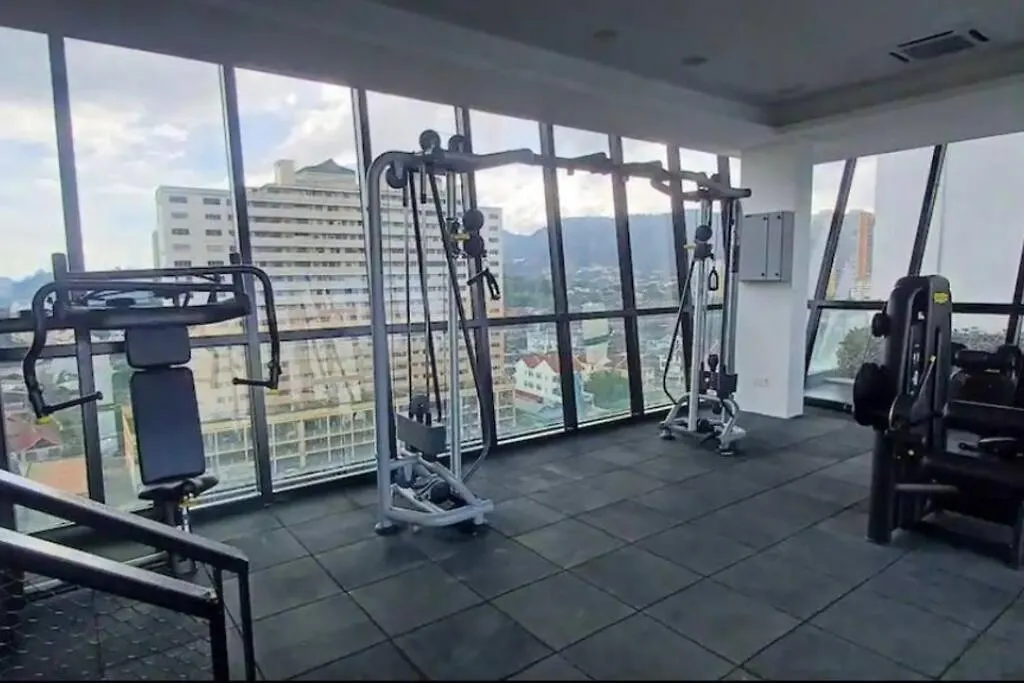 Apartment New Brand Ktv Set, Netflix, 3 Queen Bed High Floor Jelutong Malaysia