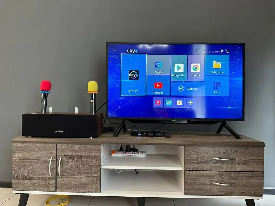 New Brand Ktv Set, Netflix, 3 Queen Bed High Floor Jelutong 0*,